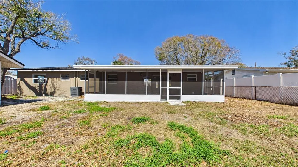 4418 W Fairview Heights, Tampa, FL 33616