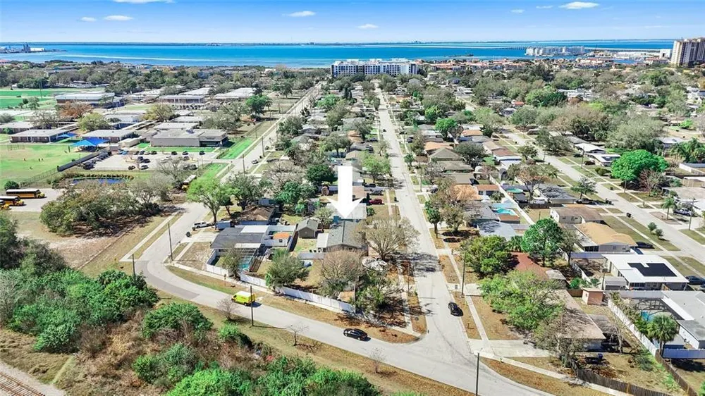 4418 W Fairview Heights, Tampa, FL 33616
