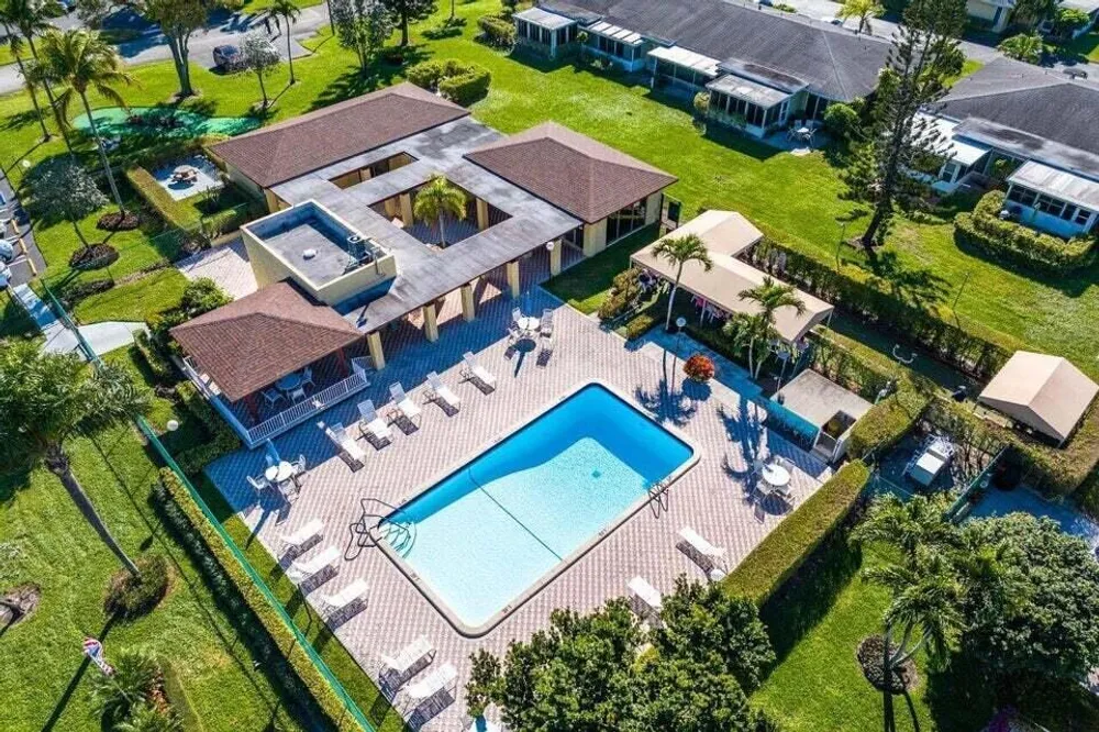 2331 Croton Ln, Delray Beach, FL 33445