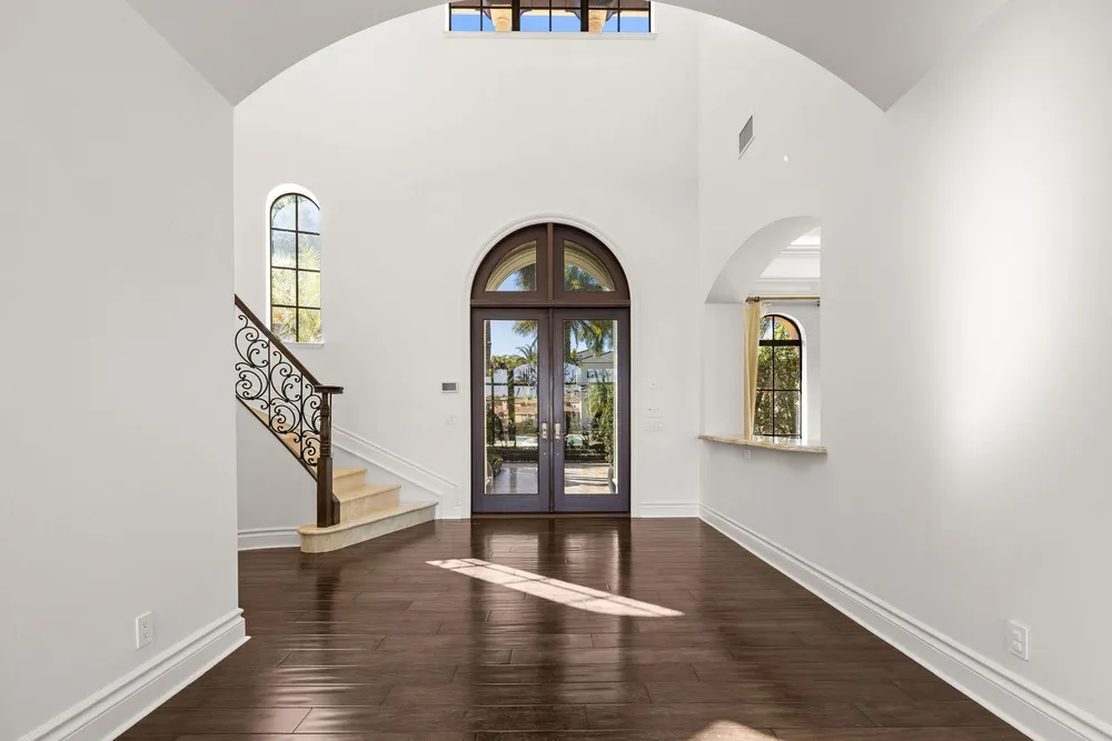 9253 Este Lago Dr, Boca Raton, FL 33496-1053