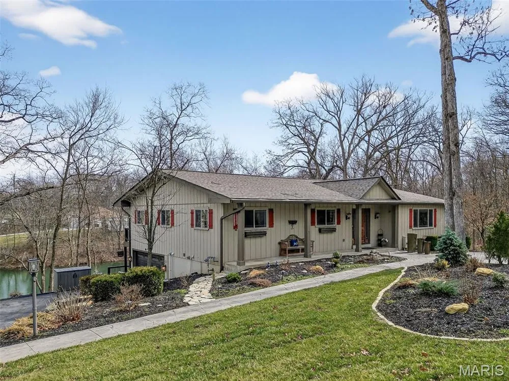 12 PRAIRIE LAKE COURT, Wentzville, MO 63385