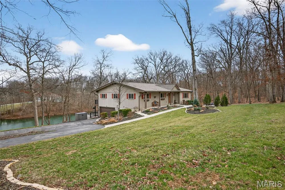 12 PRAIRIE LAKE COURT, Wentzville, MO 63385