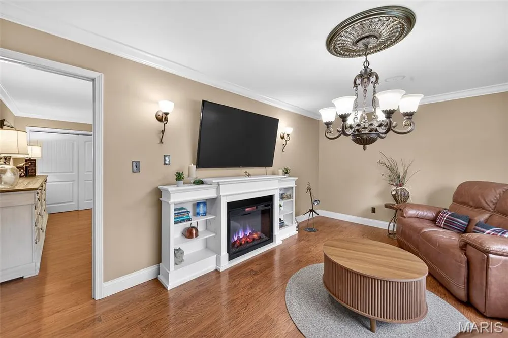 12 PRAIRIE LAKE COURT, Wentzville, MO 63385
