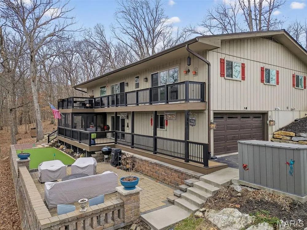 12 PRAIRIE LAKE COURT, Wentzville, MO 63385
