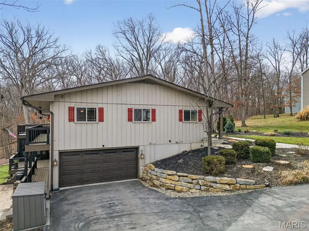 12 PRAIRIE LAKE COURT, Wentzville, MO 63385
