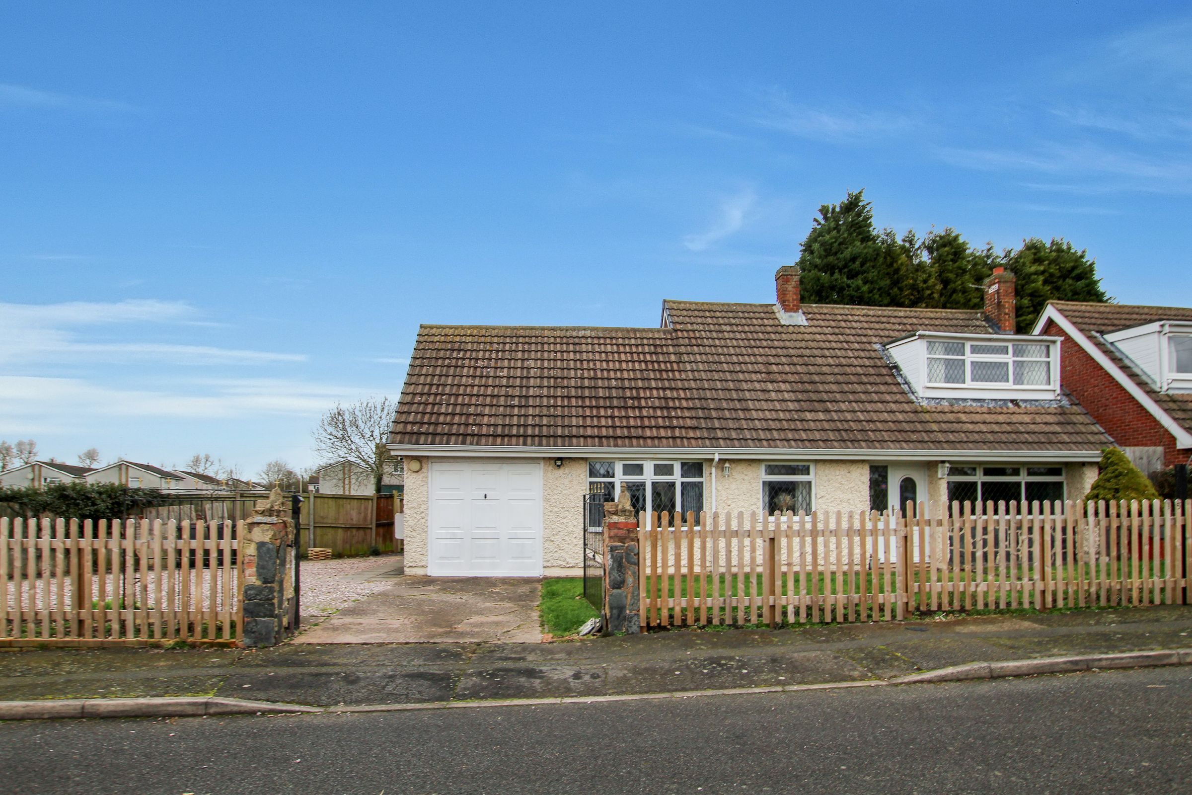 Tennyson Close, Measham, Swadlincote Image 1