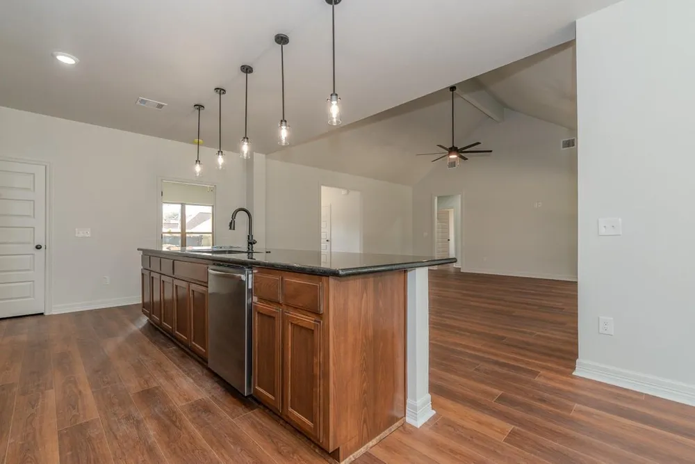 7820 Tolivar Rd, Beaumont, TX 77713