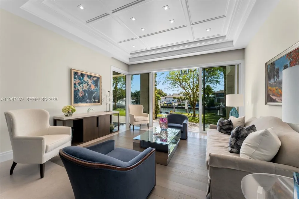550 Marquesa Dr, Coral Gables, FL 33156