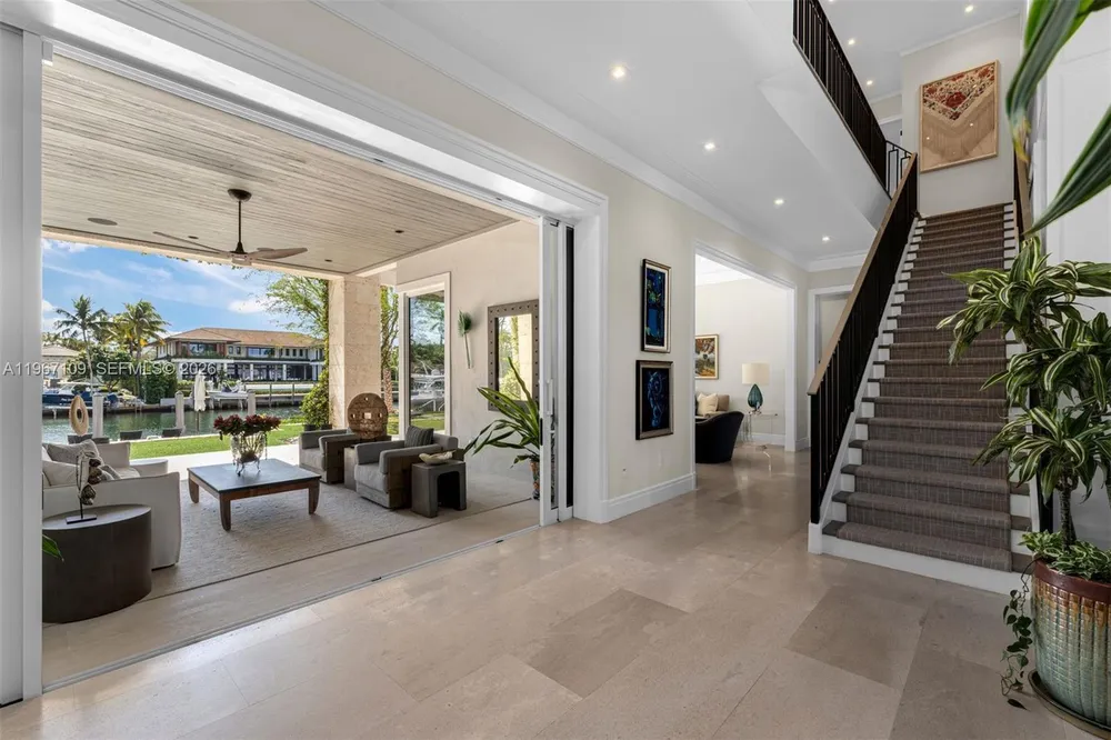 550 Marquesa Dr, Coral Gables, FL 33156