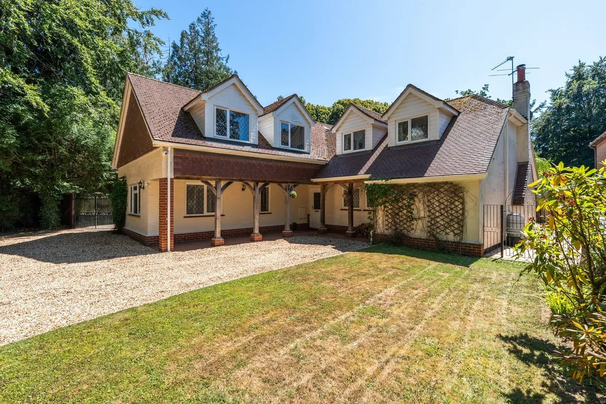 Riverside Road, West Moors, Ferndown, Dorset, BH22