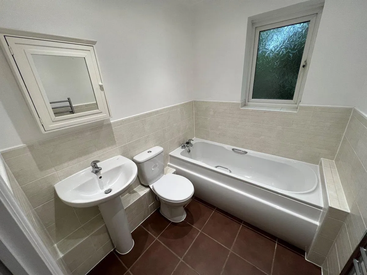 ROMAN PLACE, OLIVER CLOSE, SYSTON, LEICESTER