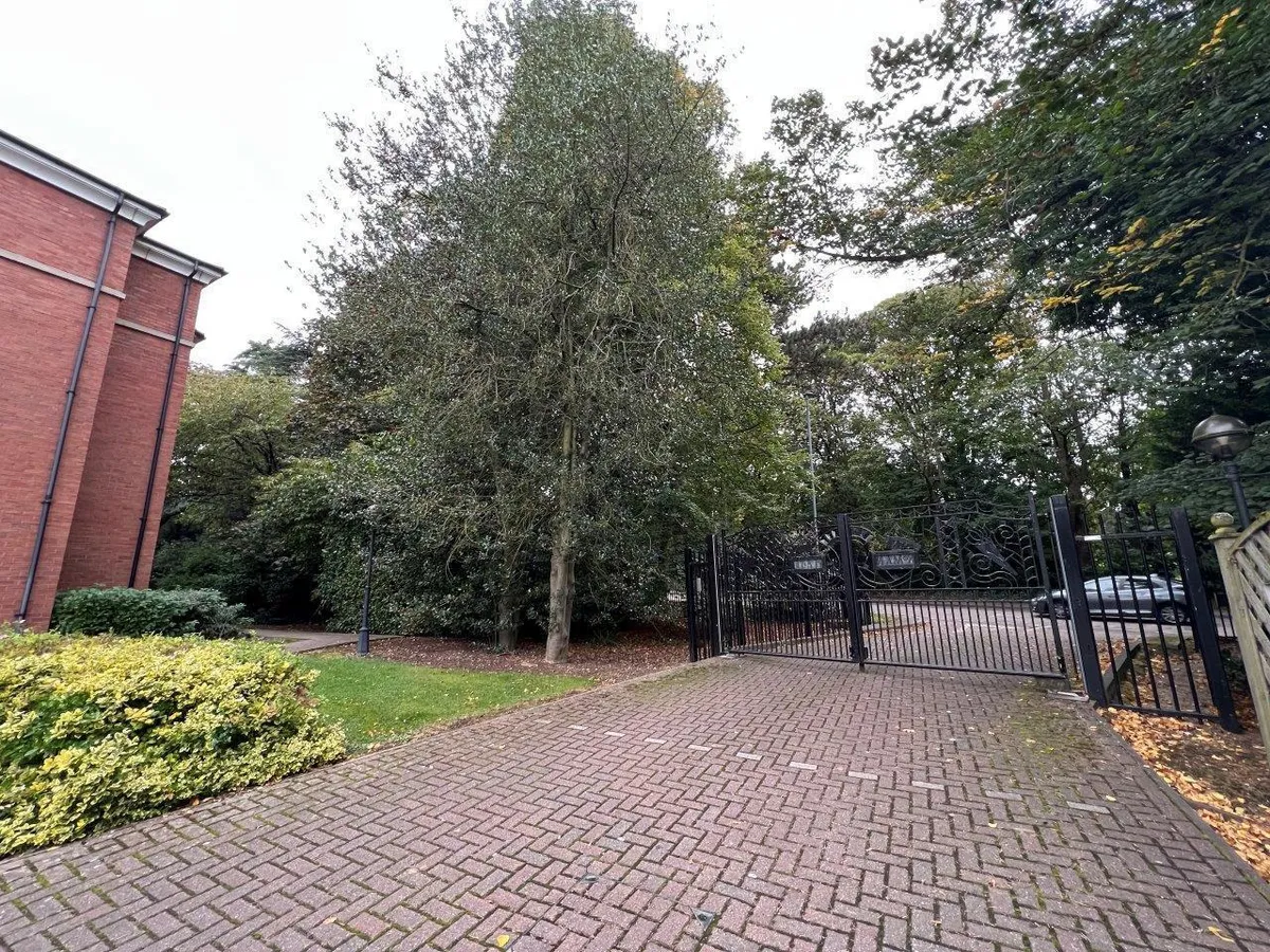 ROMAN PLACE, OLIVER CLOSE, SYSTON, LEICESTER