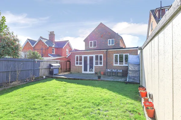 The Street, Charlwood, Horley, RH6