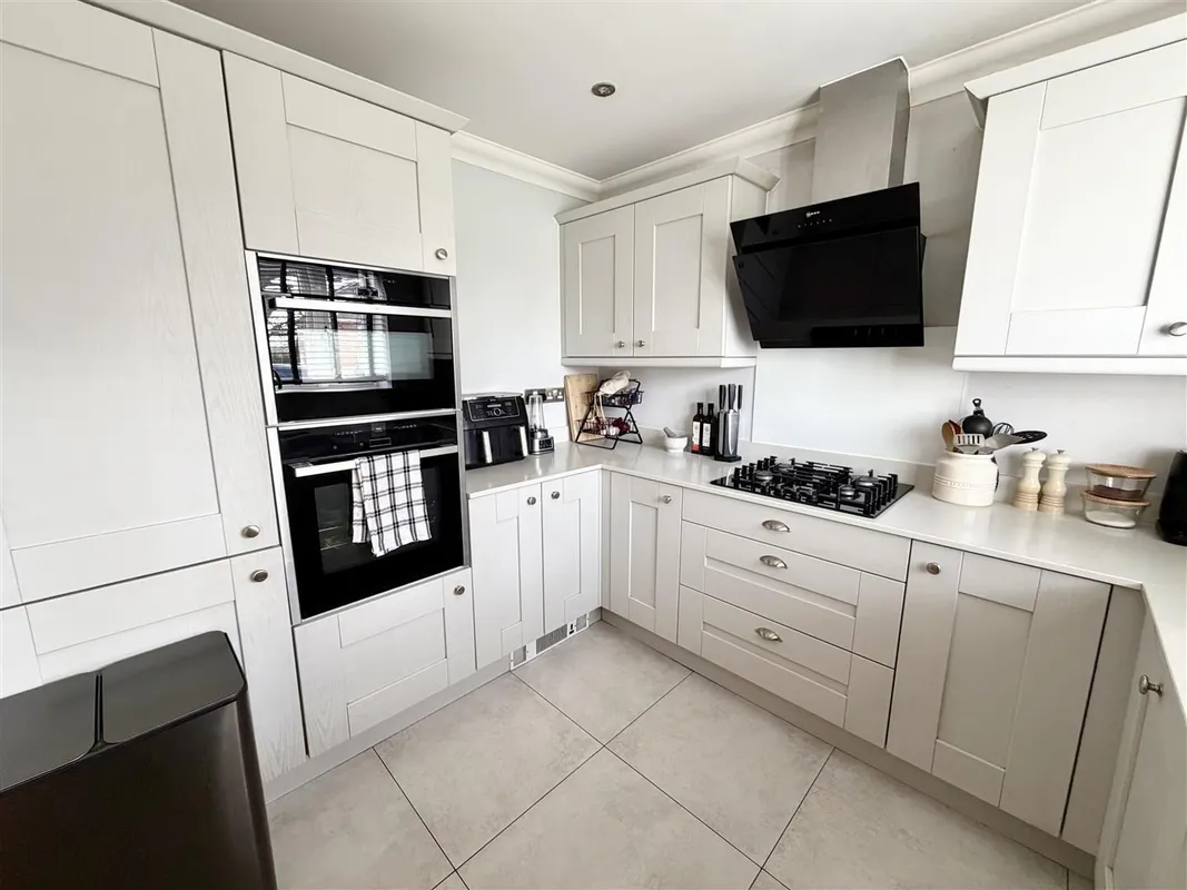 Osprey Close, Upton
