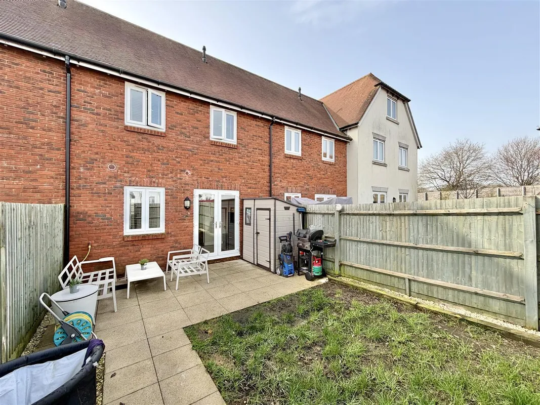 Osprey Close, Upton