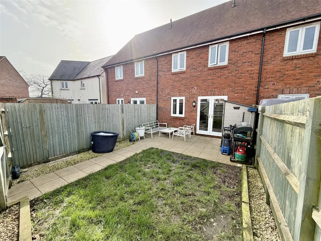 Osprey Close, Upton