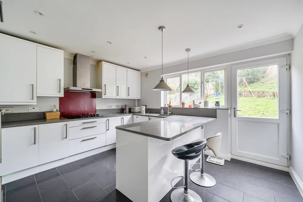 Deerswood Close, Caterham, CR3