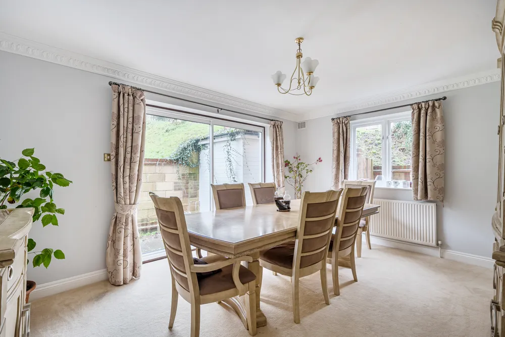 Deerswood Close, Caterham, CR3