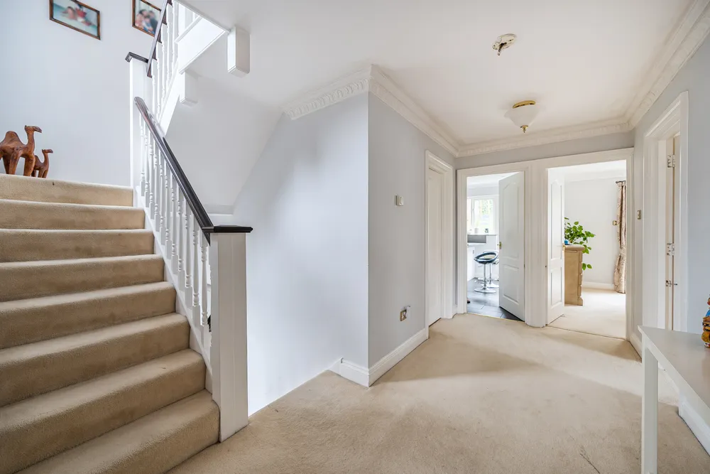 Deerswood Close, Caterham, CR3