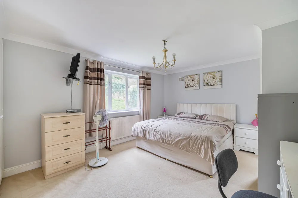 Deerswood Close, Caterham, CR3