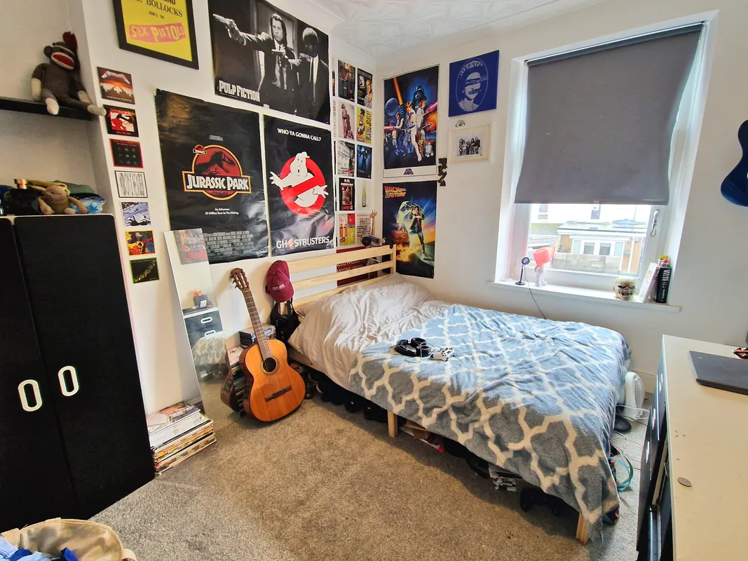 VINTIN TERRACE, PORTHCAWL, CF36 5LS