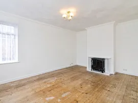Dixon Drive, LOWESTOFT thumb 3