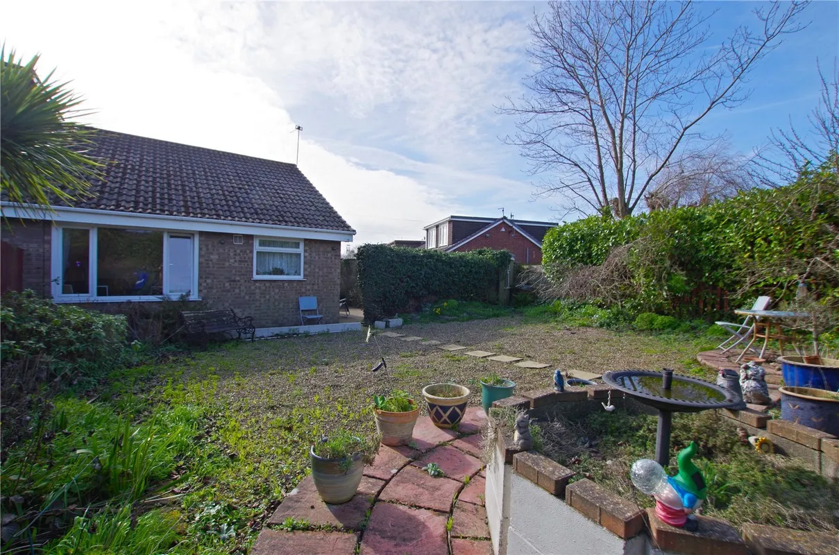 Watkinson Close, Preston, East Yorkshire, HU12