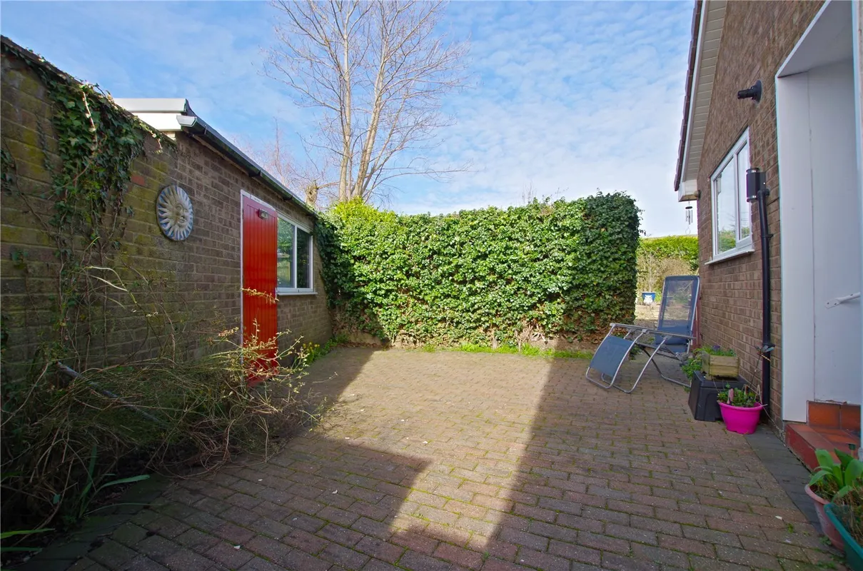 Watkinson Close, Preston, East Yorkshire, HU12
