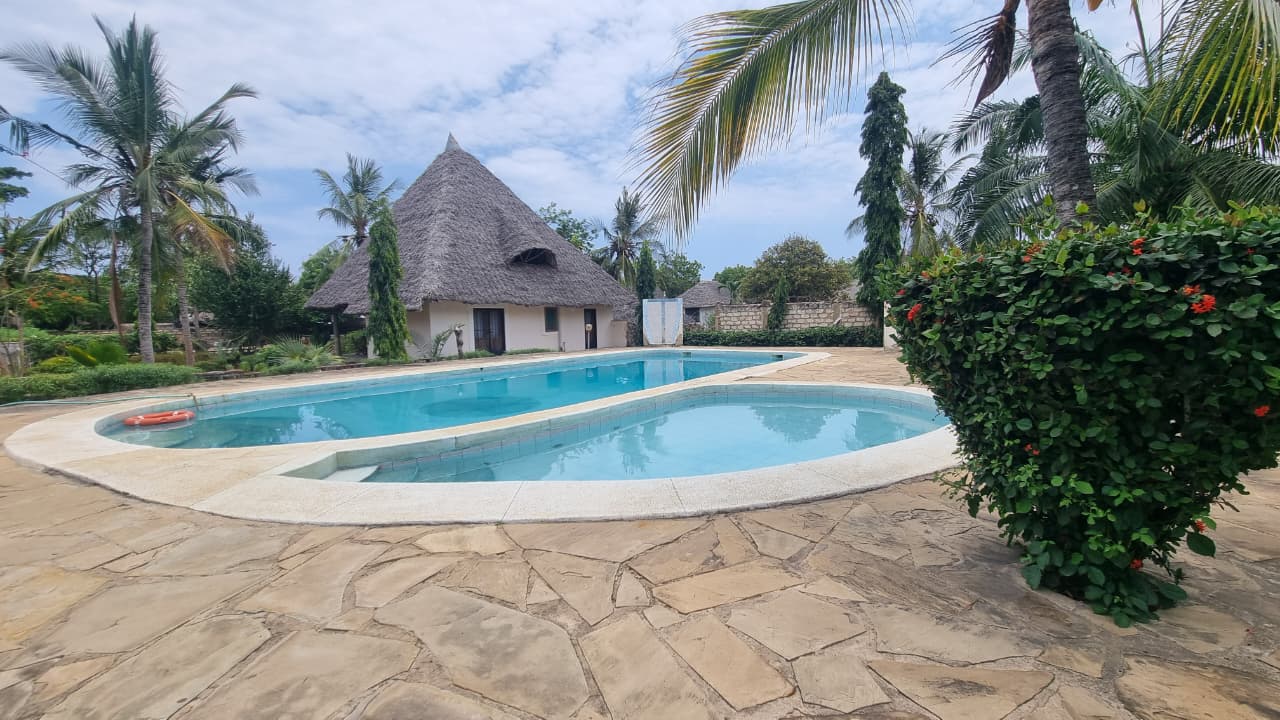 Tranquil Makuti Studio Retreat  Diani Beach Image 1