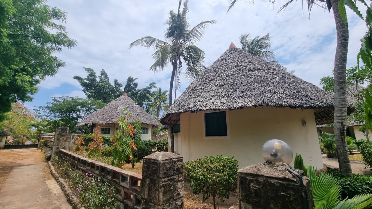 Tranquil Makuti Studio Retreat  Diani Beach Image 10