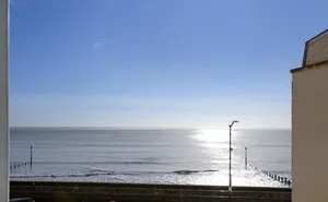 Den Promenade, Teignmouth, Devon, TQ14 photo