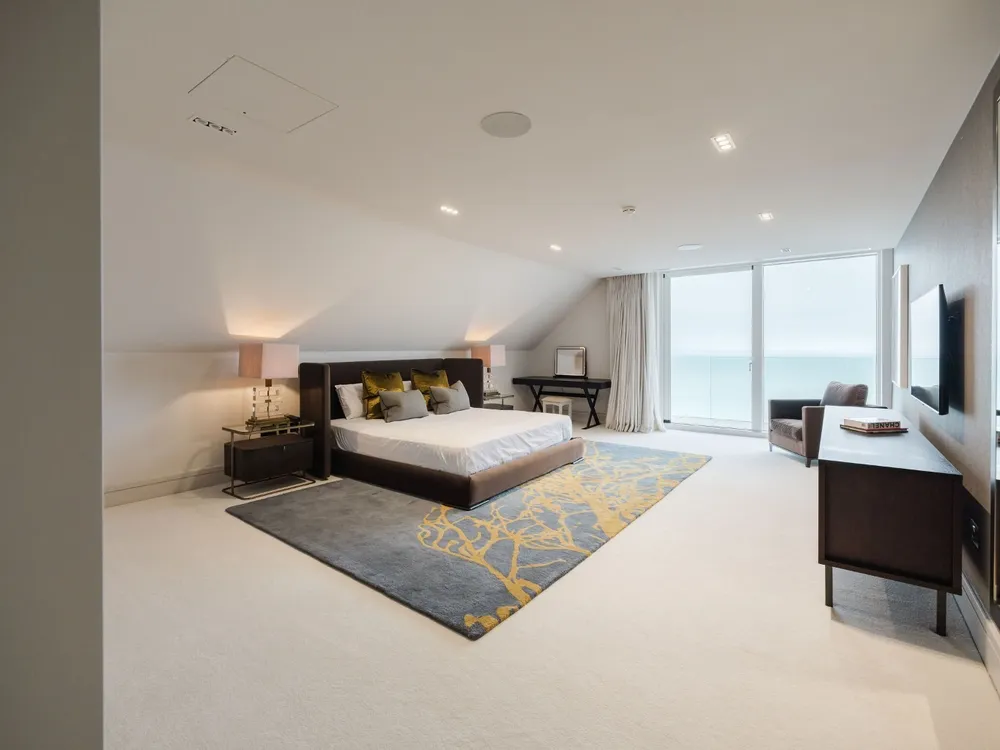 Carteret House