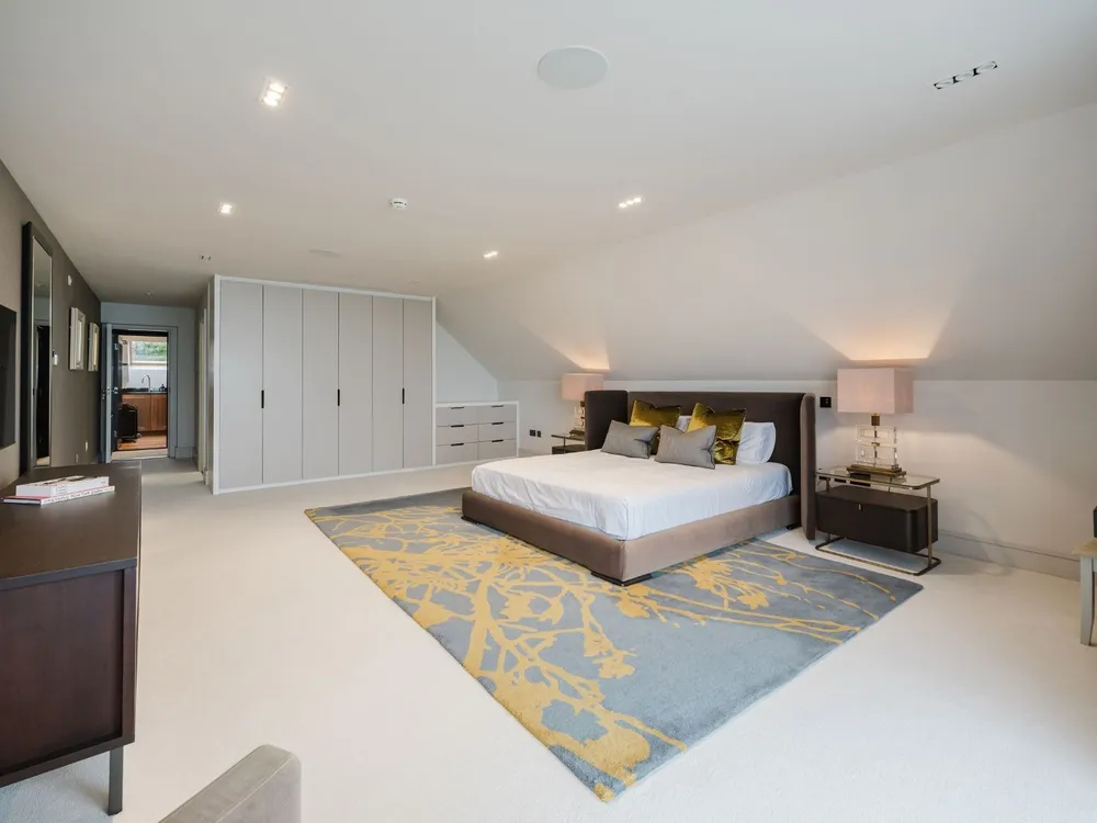 Carteret House