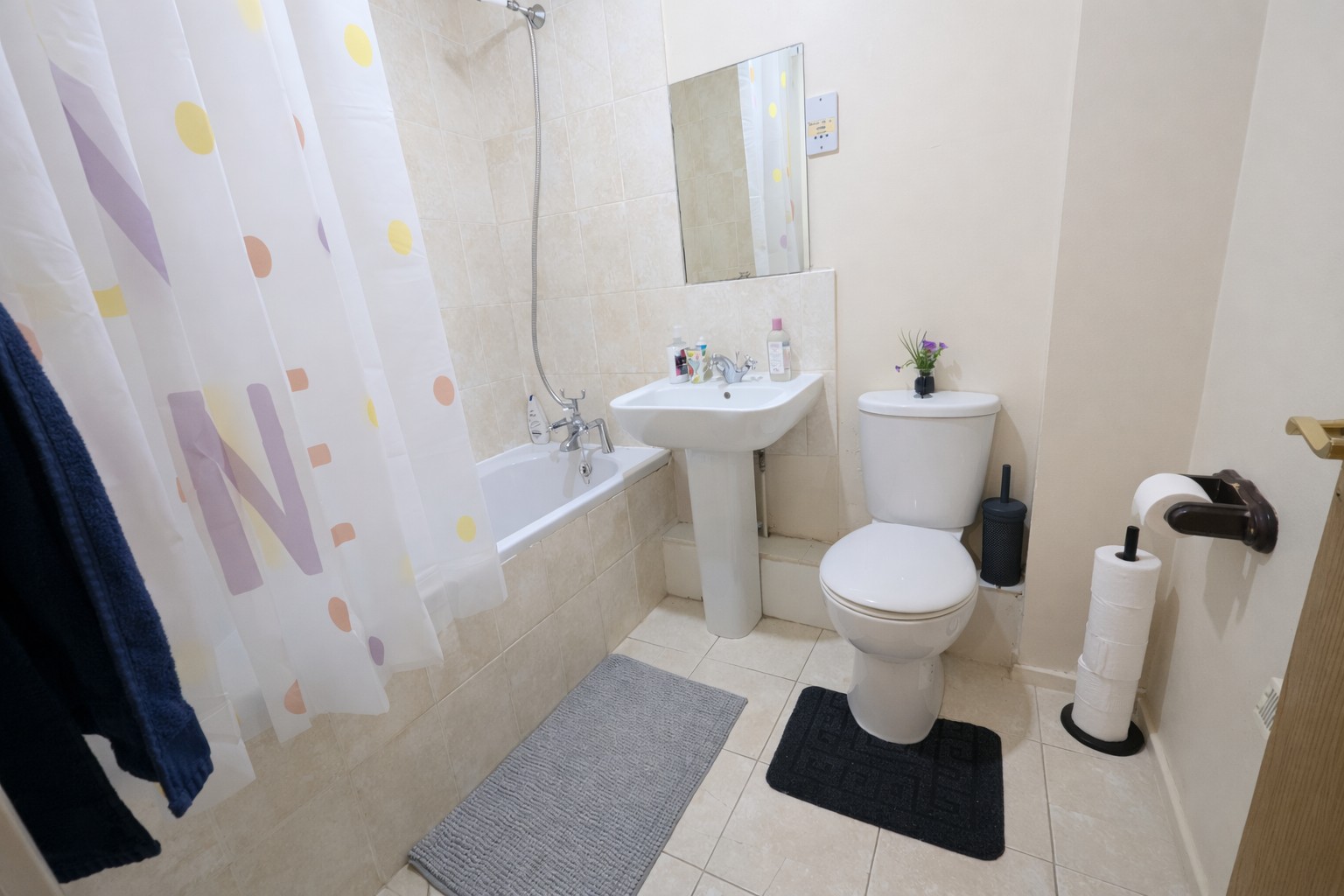 Short & Flexible Stay  1-Bedroom, Bills Included Image 9