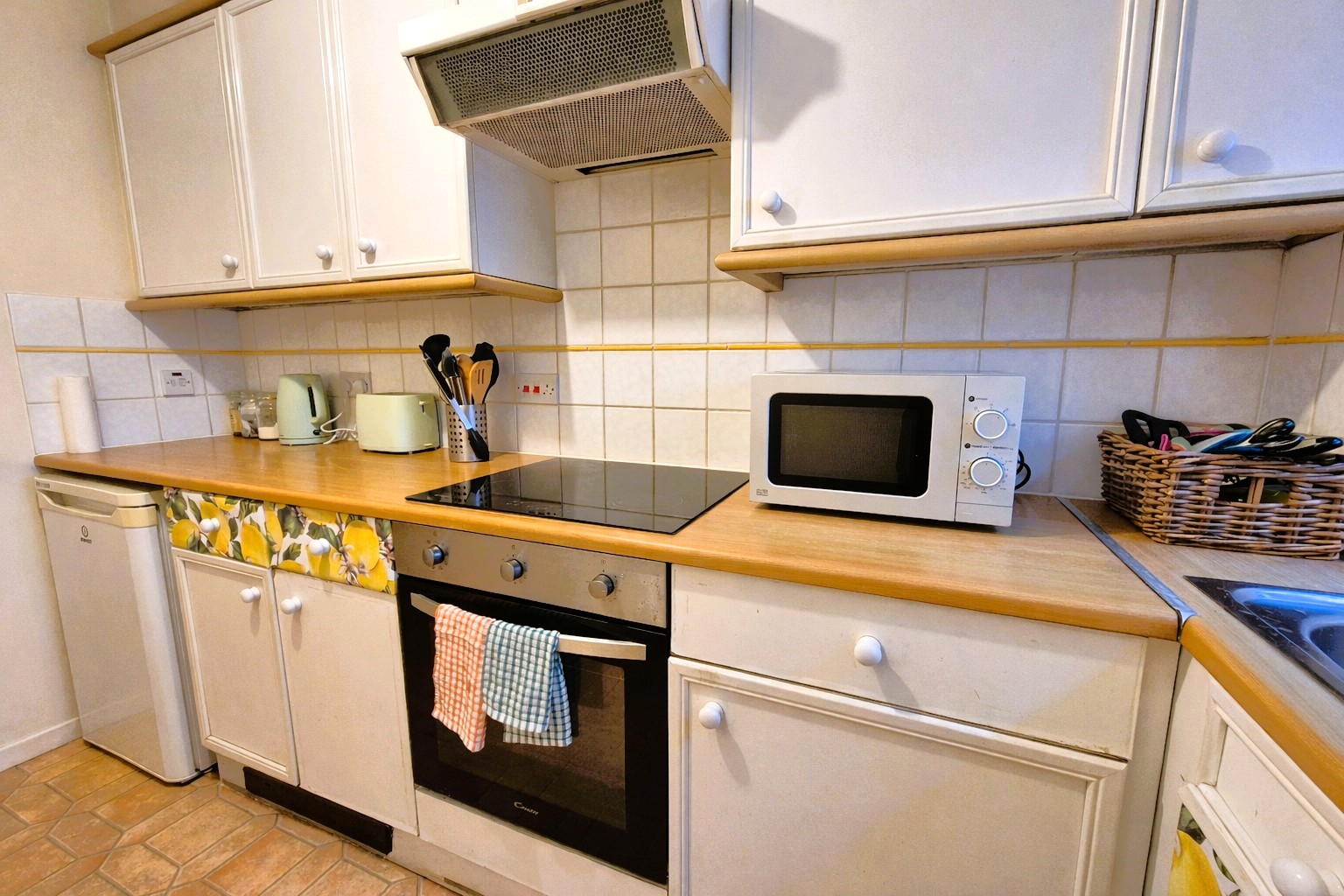 Short & Flexible Stay  1-Bedroom, Bills Included Image 6