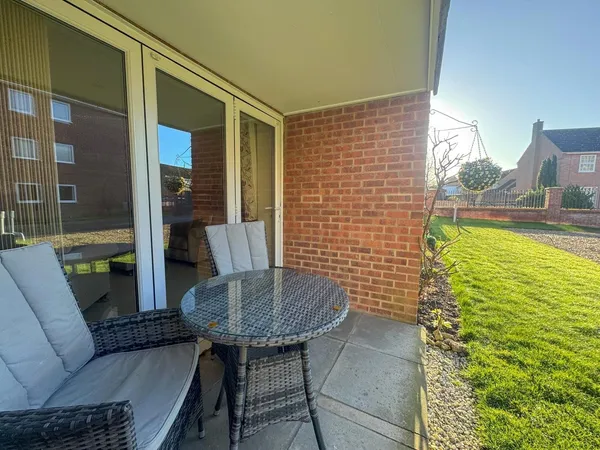 Fairlawns, Newmarket, CB8 photo 3