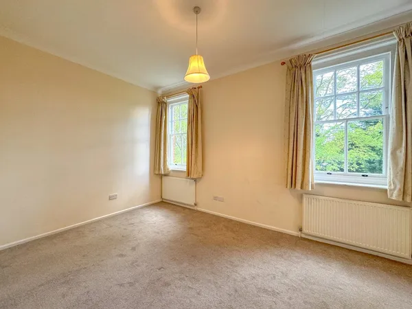 Graham House, Birdcage Walk, CB8 photo 8
