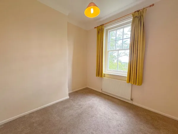 Graham House, Birdcage Walk, CB8 photo 9