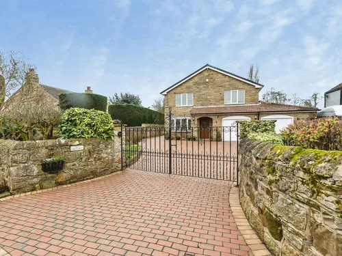 Causeway Garth Lane, Thorpe Audlin, Pontefractphoto