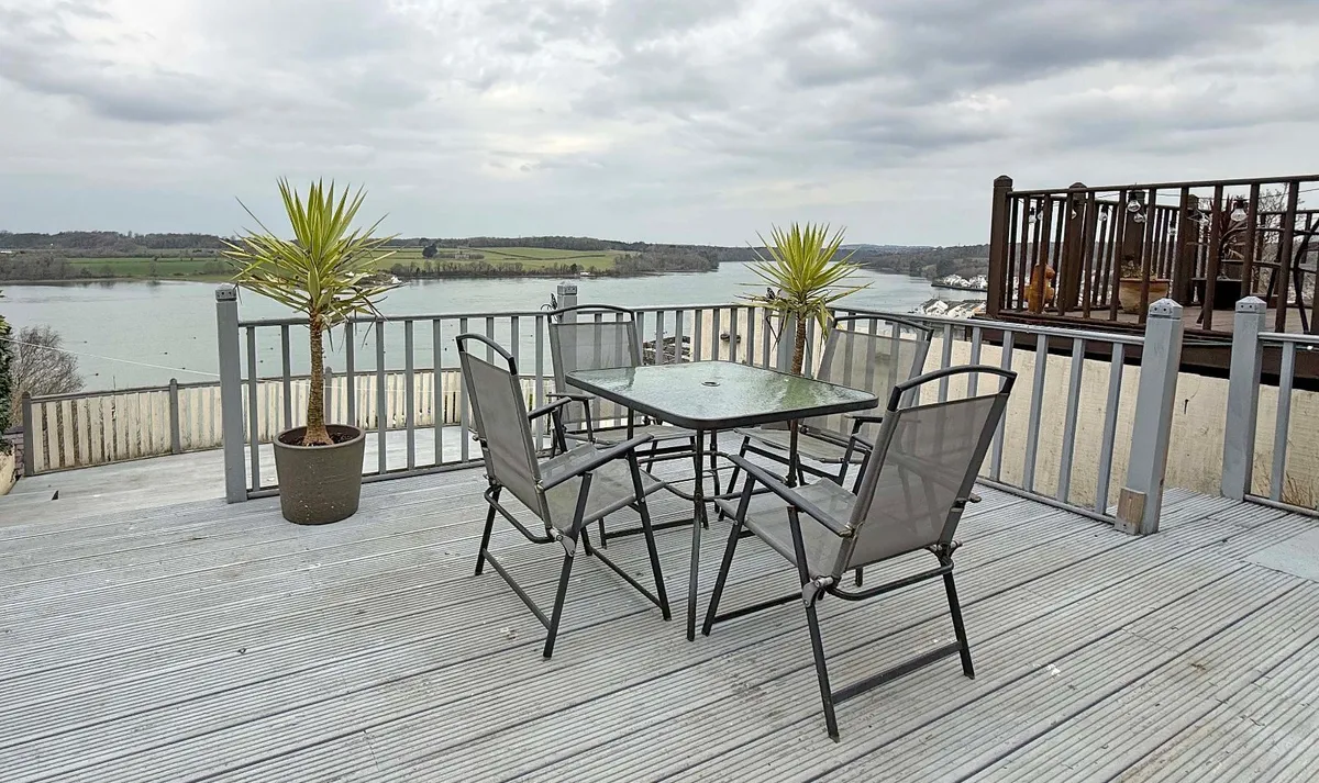 Bush Road, Y Felinheli, Gwynedd, LL56