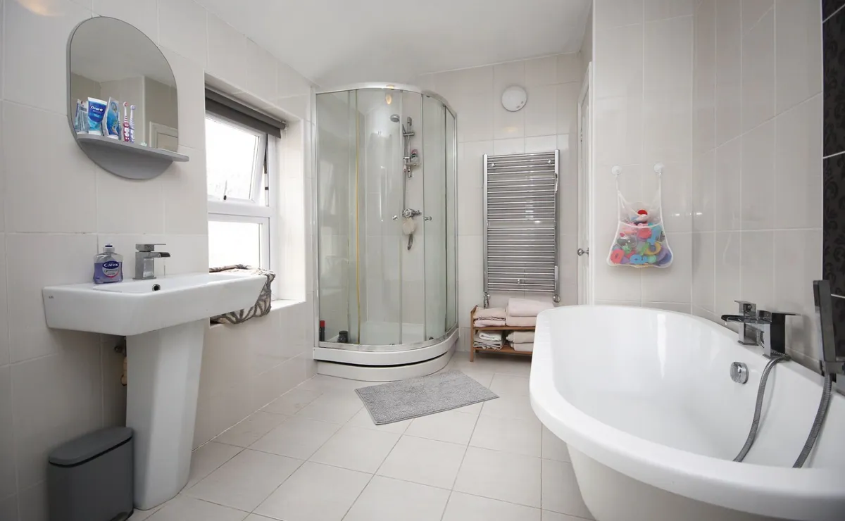 Bush Road, Y Felinheli, Gwynedd, LL56