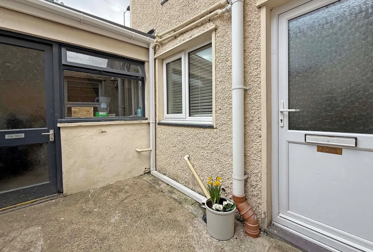 Bush Road, Y Felinheli, Gwynedd, LL56