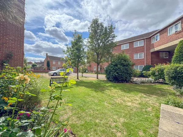 Fairlawns, Newmarket, CB8 photo 16