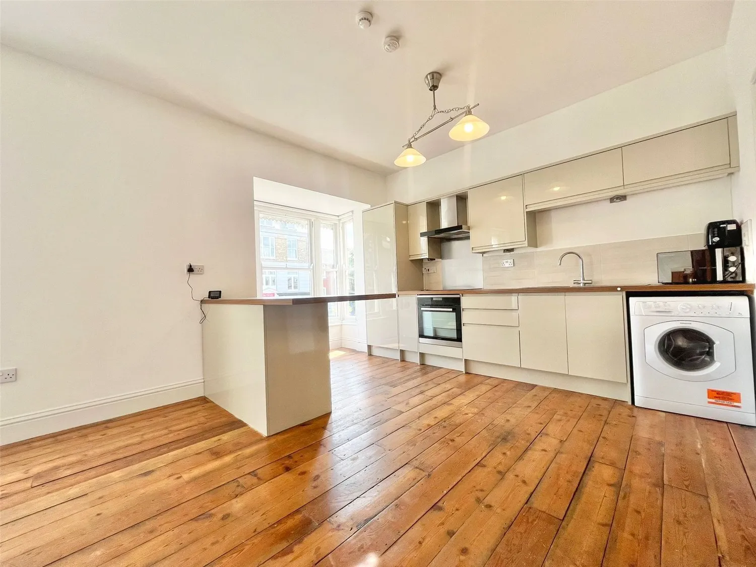 22-24, High Street, CB8 photo 3