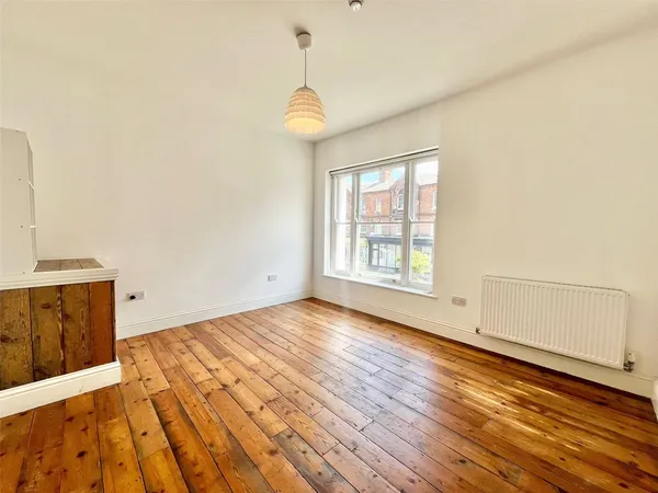 22-24, High Street, CB8 photo 5