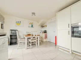 Manor Terrace, Felixstowe thumb 3
