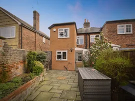 Seven Arches Road, Brentwood thumb 3