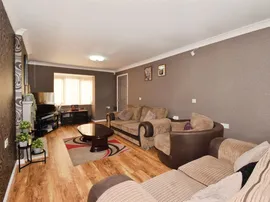 Fludes Court, Oadby, Leicester thumb 2