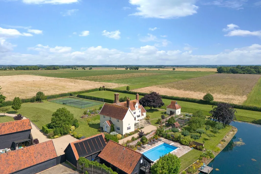 5 Bedroom Detached House For Sale: Brand Road, Great Barton, Bury St Edmunds, Suffolk, IP31