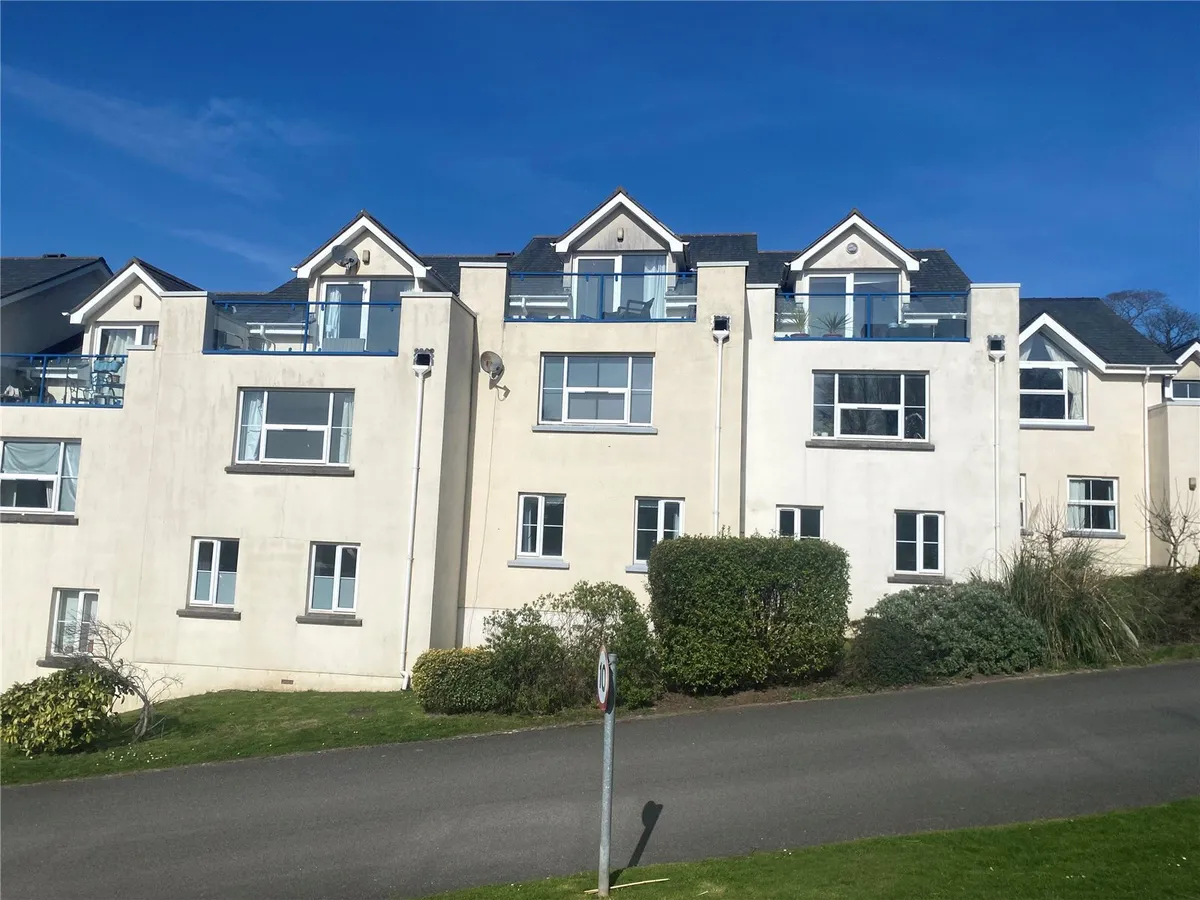 Ffordd Heulyn, Y Felinheli, Gwynedd, LL56